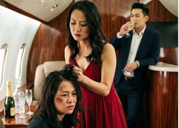 Chồng để mặc tình nhân túm tóc người vợ mangthai trên chuyên cơ – nhưng người anh trai tỷ phú đã khiến họ phải trả giá đắt