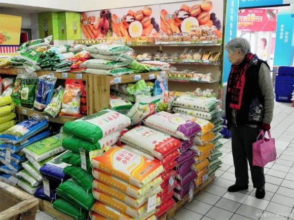 Những đồ dùng bạn nên tích trữ trong nhà: Dự trữ cho những tình huống khẩn cấp