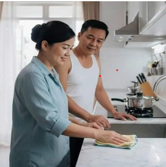 Mẹ tôi thay đổi hẳn từ ngày lên thành phố làm giúp việc