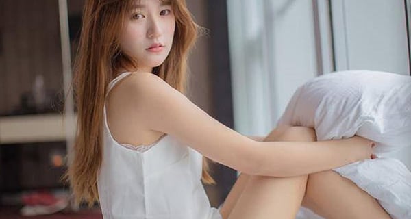 Trước khi ngủ, phụ nữ có 3 biểu hiện này chứng tỏ đang ngoại tình, đặc biết là số 2