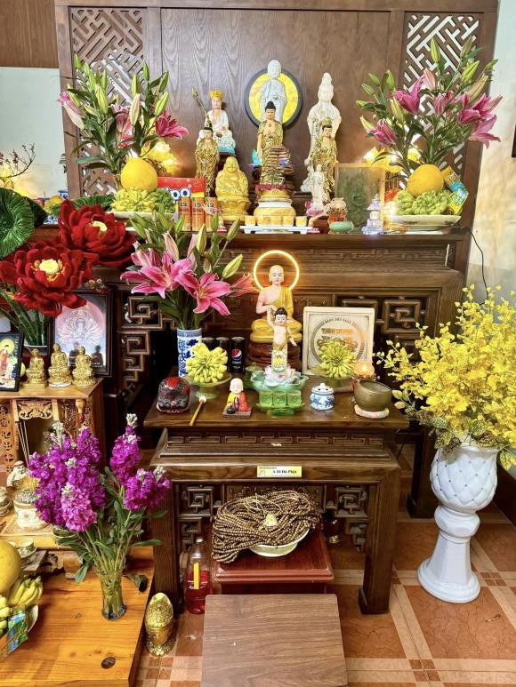 Bàn thờ đặt 3 thứ này, gia đình đau ốm liên miên, n:ợ n:ần chồng chất, đó là gì?