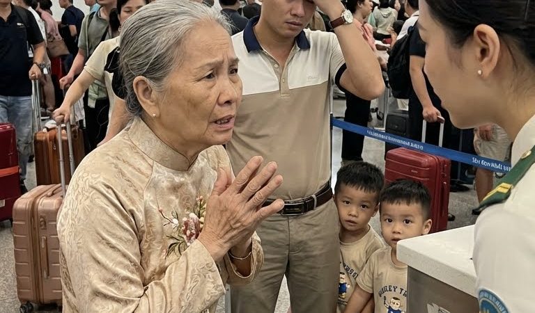 Lên Máy Bay-Mẹ Chồng Tái Mặt Khi Thấy Con Dâu Cũ Đã Mất Tích 3 Năm Trước Cùng 2 Đứa Trẻ Sinh Đôi…