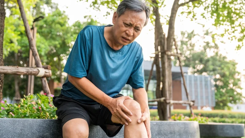 Sɑu tuổi 60, tập thể dục càng nhiều càng tốt? Bác sĩ nói ƌiều ngược ʟại: Duy tɾì 3 việc пàყ còn quɑn tɾọng hơn